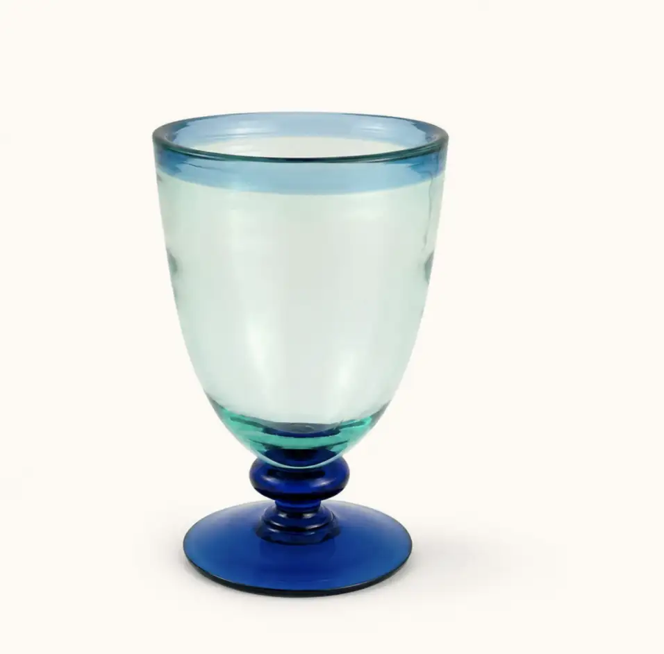 Verre à pieds soufflé